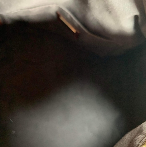 ❤FENDI Handbag with Matching Wallet❤ - Picture 5 of 15